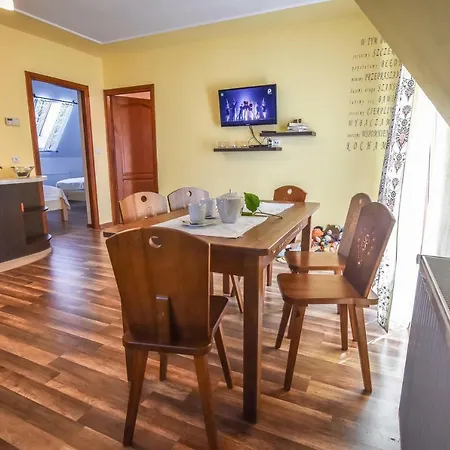 Apartament Za Rzeka *